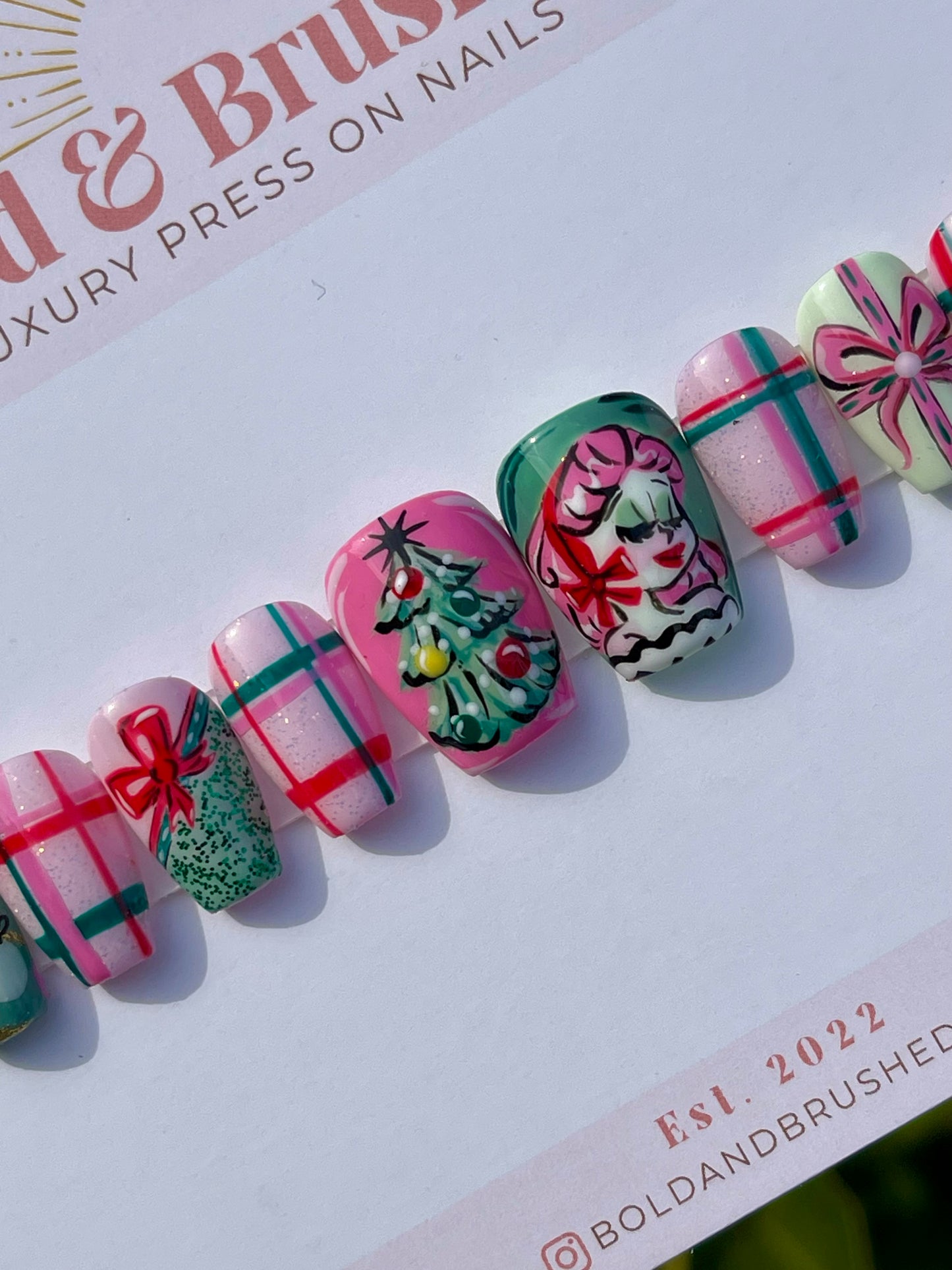 Deco Pink Plaid & Vintage Christmas Tree with Ornaments