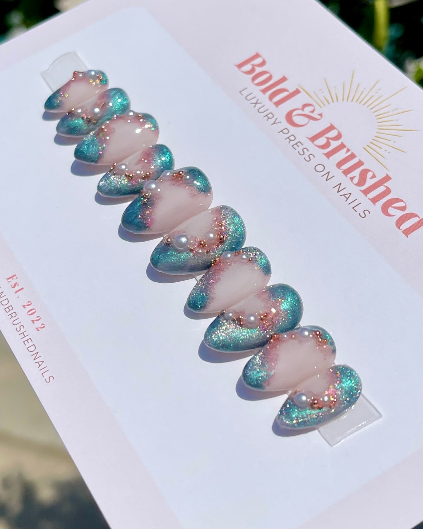 Siren/Mermaid Pearlescent Cateye.