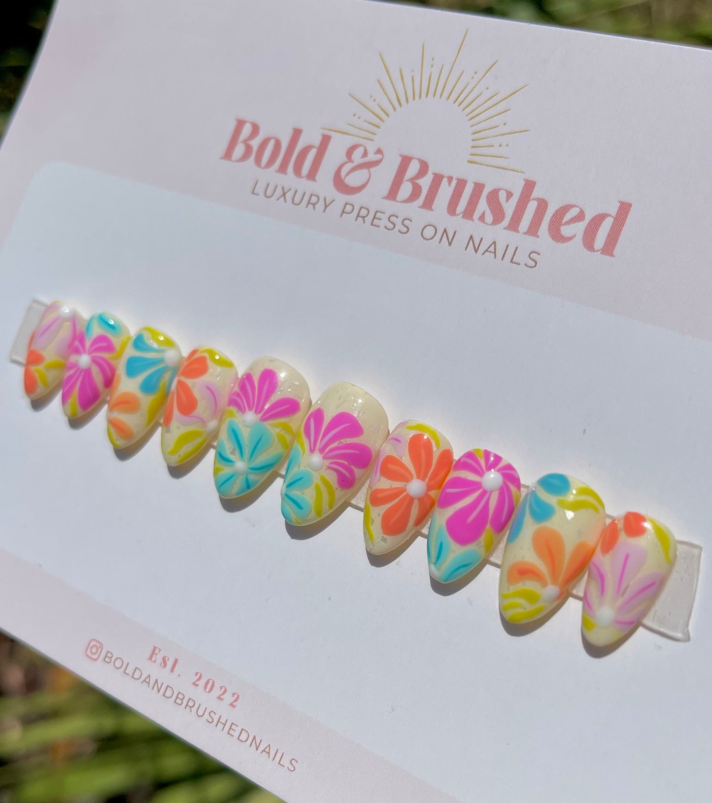 Groovy Florals Press On Nail Set