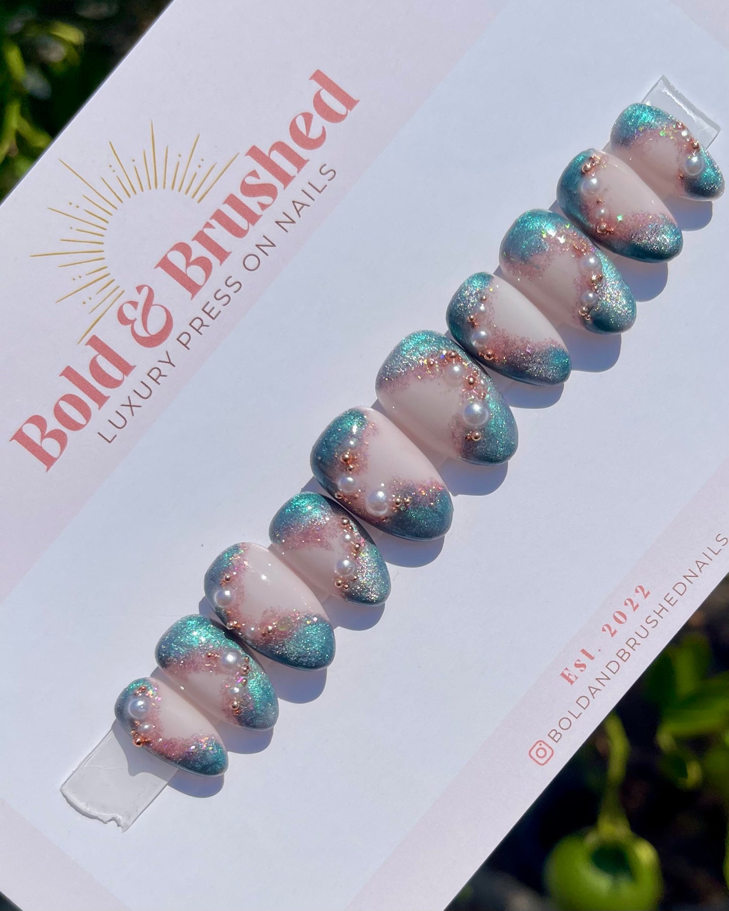 Siren/Mermaid Pearlescent Cateye.