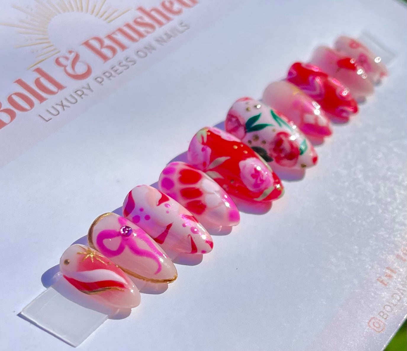 Bows & Roses.